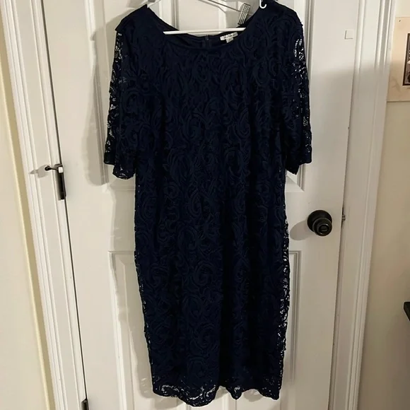 Brand new navy blue dress with lace floral - Picture 1 of 8